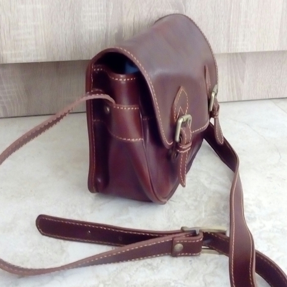 🎉🎉HP💃💃Piké Leather Shoulder Bag 👜 - Picture 2 of 14